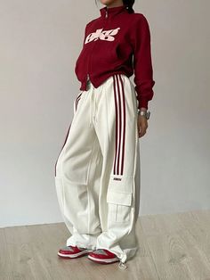 Summer Y2k Outfits, Sportwear Outfit, Style Wide Leg Pants, Outfit Oversize, Trendy Crop Tops, Lazy Style, Striped Sweatpants, Pastel Goth Fashion, Sportswear Fashion