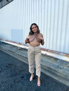 Beige aesthetic brown outfit instagram photo inspo h&m pants autumn fashion carpark photo idea street style beige pants scarf top light brown hair Beige Outfit Aesthetic, Aesthetic Brown, M Pants, Beige Aesthetic, Outfit Aesthetic, Photo Idea