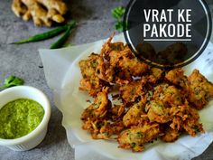 #navratri #vratkanashta #vratrecipes #upvas #fastingrecipes #fasting #vrat #trending #viralrecipe #indianfood #10minsrecipe #teatimesnacks #instantrecipe Tasty Snacks, Deep Fry, Recipes Indian, Tea Time Snacks, Navratri Special, Green Chilli, Indian Snack Recipes, Special Recipes