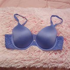 Pretty Blue Self Expressions By Maidenform Bra. Lace Sides. Double Hook. Never Worn. Elegant Blue Seamless Bra, Elegant Stretch Blue Bra, Elegant Blue Stretch Bra, Maidenform Bras, Lace Side, Full Coverage Bra, Crochet Halter Tops, Levi Jeans 501, Pleated Shorts