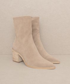 A sleek pointed toe bootie on a stacked heel with all the fine details sewn in. Return Policy can be found here: Refund policy – TJ On TrendShaft Height: 6.75"Heel Height: 3"Types of Closures: ZipperCircumference of Shoe Opening: 10.5"Shaft Circumference: 10.75"Stretch Style: Casual Silhouette: Booties Embellishment: NA Length: Ankle Closure: Zipper Heel Height: 3" Width: Regular Care Instructions: Use a soft cloth and a little lukewarm water to clean the footwear after use. If necessary, add a Elevated Fashion, Zipper Heels, Shoes Booties, Look Chic, Stacked Heel, Ankle Booties, Vienna, Bootie, Fashion Statement