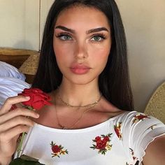 natural fresh look Makeup Inspo Natural, Baddie Outfit, Natural Beauty Tips, Hazel Eyes, Beauty Inspiration, Beauty Secrets, Beautiful Eyes, Makeup Inspo, Pretty Face