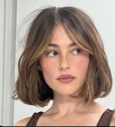 Lob Hairstyle With Curtain Bangs, Short Hair Framing Pieces, Lob And Curtain Bangs, Short Hair With French Bangs, Shoulder Bob With Curtain Bangs, Mid Neck Bob, Hair Cuts For Volume, Bob Hair With Curtain Bangs, Short Hairstyle With Curtain Bangs