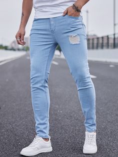 Lavagem clara  Collar  Jeans Simples Skinny Embellished Elasticidade Média  Denim Masculino Slim Jeans Men, Jean Top Outfits, Slim Fit Ripped Jeans, Jeans Outfit For Work, Jeans Outfit Men, Jeans Outfit Fall, Blue Jeans Mens, Men's Bottoms, Stretch Denim Pants