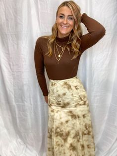 Brown/Beige Tie Dye Midi Skirt Flowers Skirt Outfit, Brown Maxi Skirt, Brown Maxi Skirts, Flower Print Skirt, Brown Flowers, Flower Skirt, Brown Outfit, Brown Top, Print Skirt