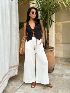 Pina Colada Gauze Pants in White – Stitch And Feather Pinstripe Linen Pants Outfit, Beachy Style Outfits, White Vacation Outfit, White Linen Pants Outfit, Spain Outfit, Italy Fits, Gauze Pants, Halloween Skirt, Fit Clothes