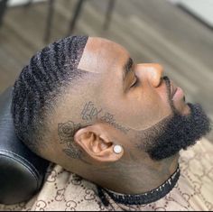 Waves Fade Black Men, High Fade With Beard, 180 Waves Haircut, High Fade Black Men, 180 Waves Men Fade, Bald Fade Haircut Men Black, Beard Styles For Men Black, High Fade Mens Haircut, Low Cut Fade Black Men