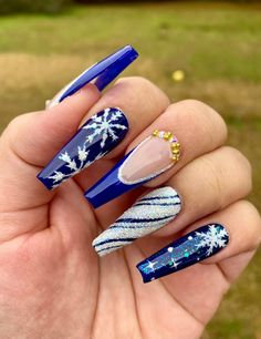 Navy Blue Nail Designs, Nails Navy, Press On Nail Kit, Christmas Press On Nails, Snowman Nails, Sugar Nails, Navy Blue Nails, Summer Manicure