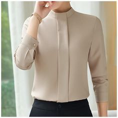 Mode Ab 50, Women Work Blouse, Chiffon Blouses, Blouses Women, Elegante Casual, African Men Fashion, Professional Fashion