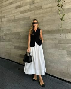 Elegant Outfit Classy, Modest Fashion Outfits, Mode Inspo, Looks Style, Casual Style Outfits, Trending Dresses, Elegant Outfit