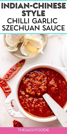 Asian Chilli Sauce, Chinese Chilli Sauce, Chili Garlic Sauce Recipes, Peanut Sauce Stir Fry, Chinese Garlic Sauce, Tomato Chilli Sauce, Chilli Garlic Sauce, Szechuan Sauce