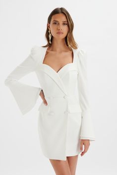 White Blazer Dress For Wedding, White Blazer Dress, Wedding Dress Outfit, Blazer Mini Dress, Lavish Alice, Business Wear, Elegant Chic, White Blazer, Going Out Dresses