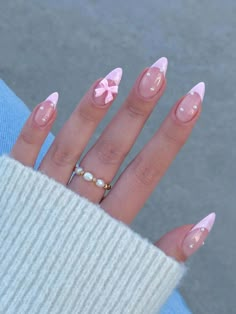 Ongles Rose Pastel, Bow Nail Designs, New Years Eve Nails, Really Cute Nails, Pink Acrylic Nails, Girls Nails, Short Acrylic Nails, Cute Acrylic Nails