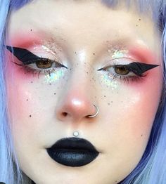 Pink Pastel Makeup Looks, Pink Alien Makeup, Alien Makeup Looks, Pastel Goth Makeup, Alien Makeup, Makeup Drawing, Pride Makeup, Rave Makeup