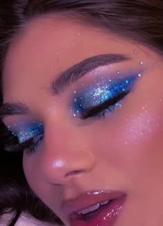 West Philly, Maquillage Yeux Cut Crease, Blue Makeup Looks, Sparkly Makeup, Rave Makeup, Urban Sophistication, Purple Makeup