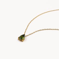 PERIDOT CHARM NECKLACE * DETAILS Length: 16'' + 2'' Plating: 18k Gold Base Metal: Recycled Stainless Steel Pendant Size: 7mm x 11mm Gemstone: CZ Diamond * PACKAGING & DELIVERY our products come in an elegant gift box. You don't need an extra box for your gifts. Please check our store page for current delivery times. *SATISFACTION GUARANTEE Your satisfaction is always our priority. Please feel free to contact us if you have any questions or requests regarding your jewelry. Thank you so much for v Diamond Packaging, August Birthstone Necklace, Gold Gemstone Necklace, Peridot Necklace, August Birthstone, Necklace Dainty, Stainless Steel Pendant, August Birth Stone, Cz Diamond