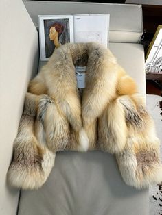 Tasman Slippers Outfits, Vienna Winter, Long Coat Outfit, Clueless Outfits, Exotic Fashion, Streetwear Fashion Women, Coat Outfits, Tres Chic, Winter Aesthetic