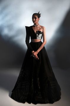 Unique Indian Outfits, Engagement Gowns, Black Peony, Wedding Gown Styles, Organza Skirt, Gown Styles