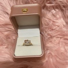 Hello Kitty Face Ring With Cz Stones 14 Kt Solid Gold Size 6 New Gold Hello Kitty, Hello Kitty Ring, Hello Kitty Face, Face Ring, Kids Accessories Jewelry, Cat Ring, Cz Stone, Kids Accessories, Kids Shop