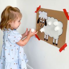 Easy Toddler Crafts, Toddler Craft, Sheep Crafts, Easy Toddler Activities, Baby Play Activities, Montessori Toddler Activities, Farm Activities, Toddler Arts And Crafts, Baby Learning Activities