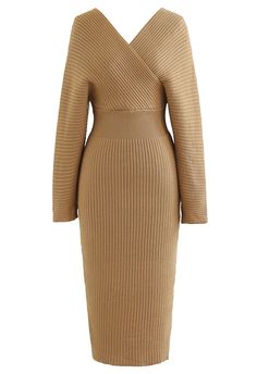 In a wrap silhouette, this dress comes in a knit fabric finished with a slim fit design. Wear it with heeled boots and a faux fur coat for a modern approach this winter.    - Slim fit  - Wrap bust design  - Knit fabric provides flexibility  - Not lined  - 100% Acrylic  - Hand wash cold            Size  Length  Bust  Waist  Shoulder  Sleeves      S-M  cm  102  94  56-76  36  50      inch  40  37  22-30  14  19.5            * Our model is 176 cm/5'9" tall and wearing size S-M Outfit Vestido Largo, White Sweater Top, Design Knit, Faux Wrap Top, White Sweater, Knit Midi, Knit Midi Dress, Faux Fur Coat, Buy Dress