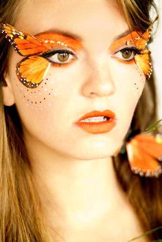 butterfly make-up.. Halloween next year?(: Monarch Butterfly Face Paint, Fairy Fantasy Makeup, Extreme Make-up, Monarch Butterfly Costume, Fairy Make-up, Makeup Zombie, Halloweenský Makeup, Halloween Make-up Looks