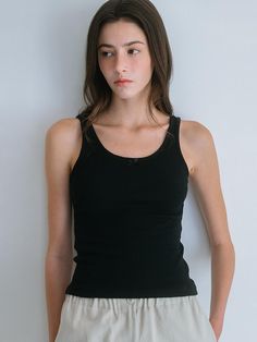 Composition : 67% cotton, 28.5% polyurethane 4.5%Color: BlackCountry of Origin : Republic of Korea Cotton Vest With Tank Straps For Spring, Spring Cotton Vest With Tank Straps, Black Cotton Scoop Neck Vest, Basic Sleeveless Tank Top For Layering, Casual Black Scoop Neck Vest, Black Sleeveless Top For Layering, Black Casual Tank Top With Straps, Casual Black Top With Tank Straps, Casual Black Tops With Tank Straps