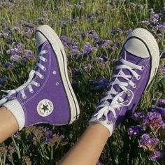 Sepatu Air Jordan, Cute Converse, Trendy Shoes Sneakers, Hype Shoes, Shoe Inspo, Aesthetic Shoes, Swag Shoes