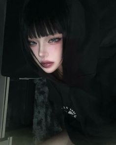 #kbeauty #ulzzang #얼짱 #ulzzanggirl #ulzzangmakeup #douyin #beauty #beautiful #queen #cute #kawaii #korean #koreangirl #koreanmakeup #asianbeauty #asiangirl Swag Makeup, Edgy Makeup, Cute Doll, Dark Makeup