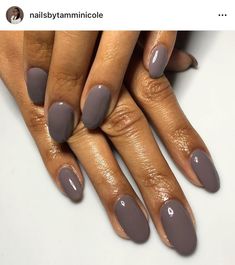 Short Round Acrylic Nails Fall, Dark Gray Nails, Nude Nail Polish For Dark Skin, Dark Nude Nails, Nails Dark Skin, Dark Skin Nail Polish, Feminine Nails, Natural Nails Acrylic, Nails Polygel