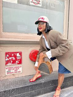 Retro Aesthetic Outfit, Beret Outfits, City Outfits, Denim Day, Aesthetic Style, Outfits With Hats, Outfit Aesthetic, International Fashion, Street Chic