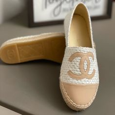 Chanel Espadrilles In Amazing Condition . Lightly Warn And Waiting To Make Your Next Outfit Extra Chic. Chanel Summer Shoes, Chanel Outfits Women, Chanel Summer, Turkey Fashion, Chanel Cream, Chanel Espadrilles, Stylish Fall Outfits, Next Clothes, Chanel Shoes