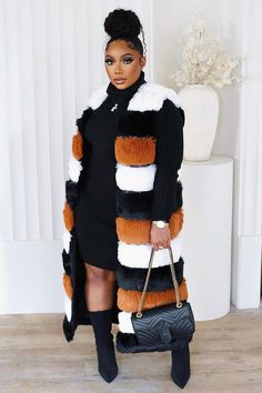 Faux Fur Long Coat, Artsy Chic, Fur Long Coat, Outfits Black Women, Womens Faux Fur Coat, Long Faux Fur Coat, Girl Things, Classy Casual Outfits, Calorie Diet