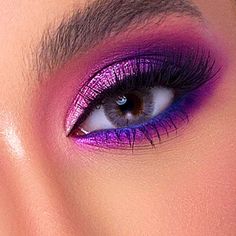 Mini Pro Vol.4 Euphoria Obsessed Babe's Who Can't Get Enough Of Cool Lavenders And Vibrant Berries. Eye Shadow Looks Colorful, Purple Galaxy Makeup, Casual Eyeshadow Looks Step By Step, Red And Purple Eyeshadow Look, Jewel Tone Eye Makeup, Purple Gold Eyeshadow, Types Of Eyeshadow Looks, Berry Eye Makeup, Multi Color Eyeshadow Looks