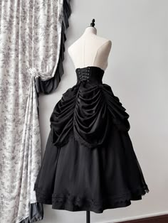 This stunning high-waisted skirt features a boned corset belt that accentuates the waist and adds a touch of gothic elegance to any Lolita ensemble. The lace-up back detail adds a hint of edginess, making it a perfect piece for those who love to embrace their individuality. Ideal for Lolita fashion enthusiasts who want to add a bold and sophisticated touch to their wardrobe.   	 		 			Size 			XS 			S 			M 			L 			XL 		 		 			Waist 			46-60 			50-66 			62-76 			68-82 			78-92 		 		 			Full Length 			99 			99 			99 			99 			99 Victorian Skirt Outfit, Corset Waist Skirt, Gothic Fashion Accessories, Alternative Skirts, Goth Skirt Outfit, Goth Corset Outfit, Victorian Gothic Clothing, Dresses For Drawing, Wizard Oc