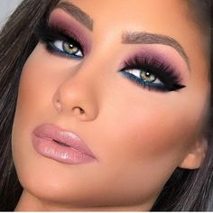 This girl is gorgeous!! Her makeup is perfet Purple Makeup Looks, Makeup 40, Purple Makeup, Makeup Remover Wipes, Make Up Remover