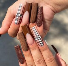 There are many 'Nail&Beauty' salons in Ibiza. Read all about our experiences | octoberernails | fallnailcolors | earlyfallnails | octobernailsideas | | falltransitionnails | fallnailinspirationautumn | autumnnailsideas | fallnailsinspo | nailsinspirationfall | nailsforfallautumn | autumnnailart | autumnaesthetic | autumnnailscolors | autumnailsacrylic | marblenails | brownnails | chocolatenails | nudenails | acrylicnails | winternails | blackgoldennails | blacknails | burberrynails | rosenails Fall Sets Nails, Brown Acrylic Nails, Brown Nails Design, Nail Sets