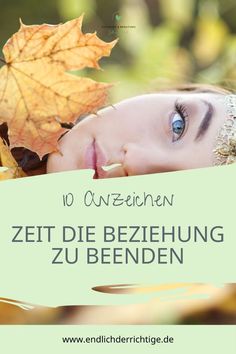 a woman with her eyes closed and leaves in front of her face, text reads 10 onzien zeit die bezeuhung zu benden