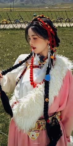 Fantasy Fits, Tibetan People