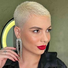 Super Short Pixie Cuts, Buzz Haircut, Very Short Pixie Cuts, Super Short Pixie, Short Shaved Hairstyles, Buzzed Hair, Thick Hair Cuts, Really Short Hair