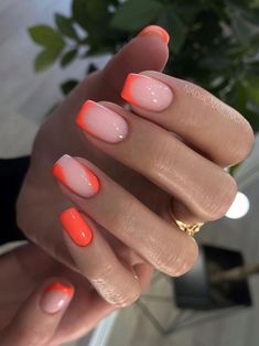 neon coral french manicure Coral Acrylic Nails, Uñas Color Coral, Coral Nail Art, Coral Nails With Design, Posh Nails, Coral Nails, Smink Inspiration, Summery Nails, Blush Nails