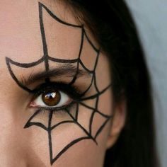 Maquillage Halloween Simple, Spider Makeup, Halloweenský Makeup, Halloween Make-up Looks, Holloween Makeup, Smashbox Cosmetics, Halloween Eye Makeup, Halloween Makeup Inspiration