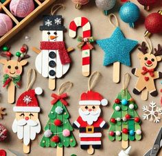 Popsicle Stick Gingerbread Man, Craft With Popsicle Sticks, Santa Claus Pictures, Elf Activities, Diy Xmas Gifts, Christmas Carnival, Handmade Christmas Crafts, Popsicle Stick Crafts, Xmas Diy