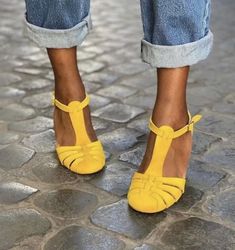 Funky Shoes, Leather Cuts, Yellow Shoes, Blue Shoes, Fashion Details, Summer Shoes, Chunky Heels, New Shoes