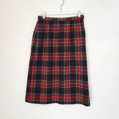 Vintage'70s Pendleton Black Stewart Tartan Wool Pencil Skirt Red Green Waist 28" Made In Usa Condition Is Pre-Owned In Good Condition. There Is A Small Hole Near Hem Area, See Last Picture. Please Note: -The Real Color Of The Item May Be Slightly Different From The Pictures Shown On Website Caused By Many Factors. -Don't Go By Size Number, Do Check Measurements Listed Below To Determine If The Item Will Fit. Measurements: Approximately (Laying Flat). -Waist: 14 Inches -Hip: 20 Inches -Length: 24 Red Tartan Pencil Skirt, Pendleton Tartan, Stewart Tartan, Wool Pencil Skirt, Vintage 70s, Red Green, Tartan, Pencil Skirt, Made In Usa