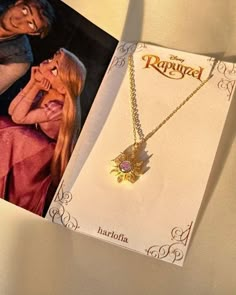 Rapunzel Necklace Tangled, Rapunzel Accessories, Sun From Tangled, Rapunzel Jewelry, Rapunzel Necklace, Disney Necklaces, Rapunzel Sun, Tangled Sun