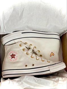 Converse Heart Shoes, Heart Shoes, Shoe Wishlist, All Stars Converse