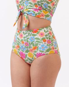 Fabulous reversible bottom in Breezy Floral and Flower Check. Two bottoms in one! Sizes XXS-4X. UV50+ fabric. Shop Lime Ricki swimwear today! Plus Jumpsuit, London Summer, Swimming Swimsuit, Modest Swimwear, High Waisted Swim, Contrasting Trim, High Waist Bottoms, Swim Suit Bottoms, Plus Dresses