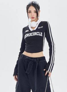 ZEROCIRCLE Two Stripes Long Sleeve Black Top – Al Grandé Boutique Black Long Sleeve Activewear For Streetwear, Long Sleeve Tops For Sports Fans Streetwear, Harajuku Long Sleeve Tops For Alternative Fashion, Dancer Fits, Street Athleisure, Black Long Sleeve Kpop Top, Black Long Sleeve Punk Top, Y2k Long Sleeve, Fotos Aesthetic