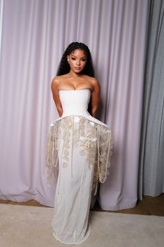 halle bailey 2024 Pretty Hurts, Chloe X Halle, Thanksgiving Fashion, Halle Bailey, Fashion Awards, Fashion Music, Celebrity Red Carpet, Awkward Moments, Mom Advice